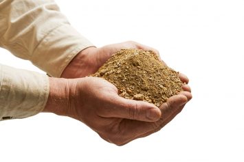 PREMIUM BEEF FEEDLOT 60 CONCENTRATE 15% Urea